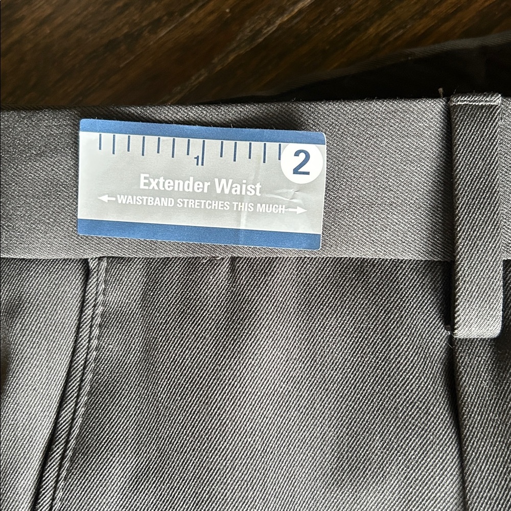 Men’s no iron pants new with tags - Picture 3 of 6